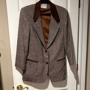 Brown Houndstooth Blazer with Velvet Collar